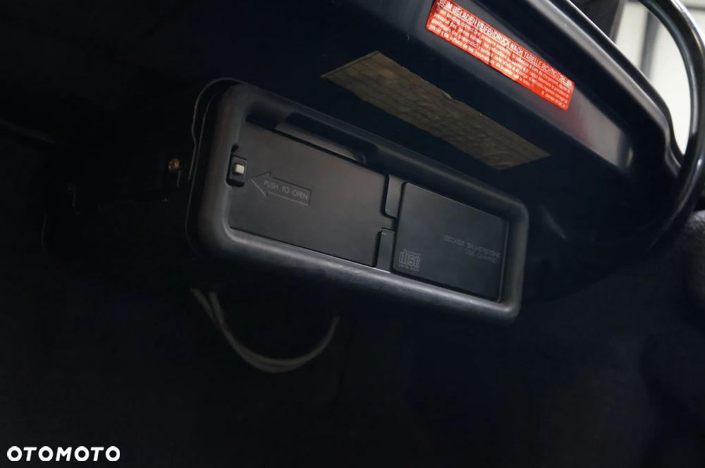 Mercedes-Benz W124 (1984-1993) - 15