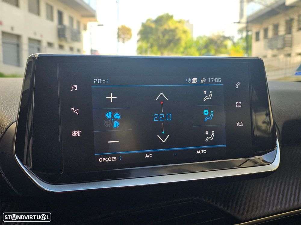 Peugeot 2008 1.2 PureTech Active Pack - 22