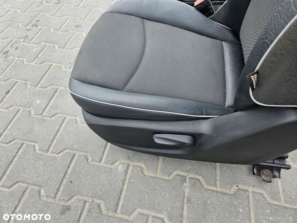 fotele wnętrze półskóra tapicerka fiat 500x - 8