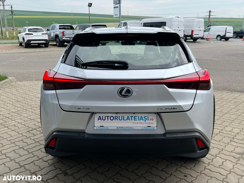 Lexus UX 250h Business Edition - 5