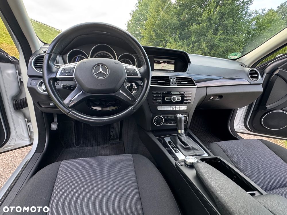 Mercedes-Benz Klasa C 180 7G-TRONIC Avantgarde - 22