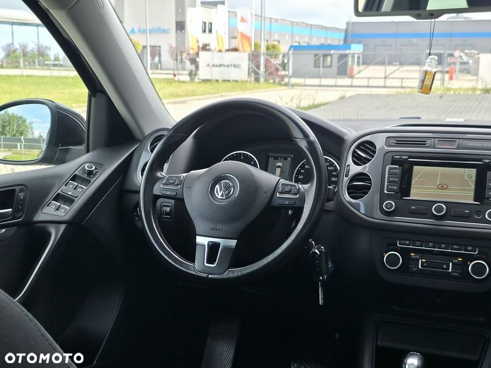 Volkswagen Tiguan - 13