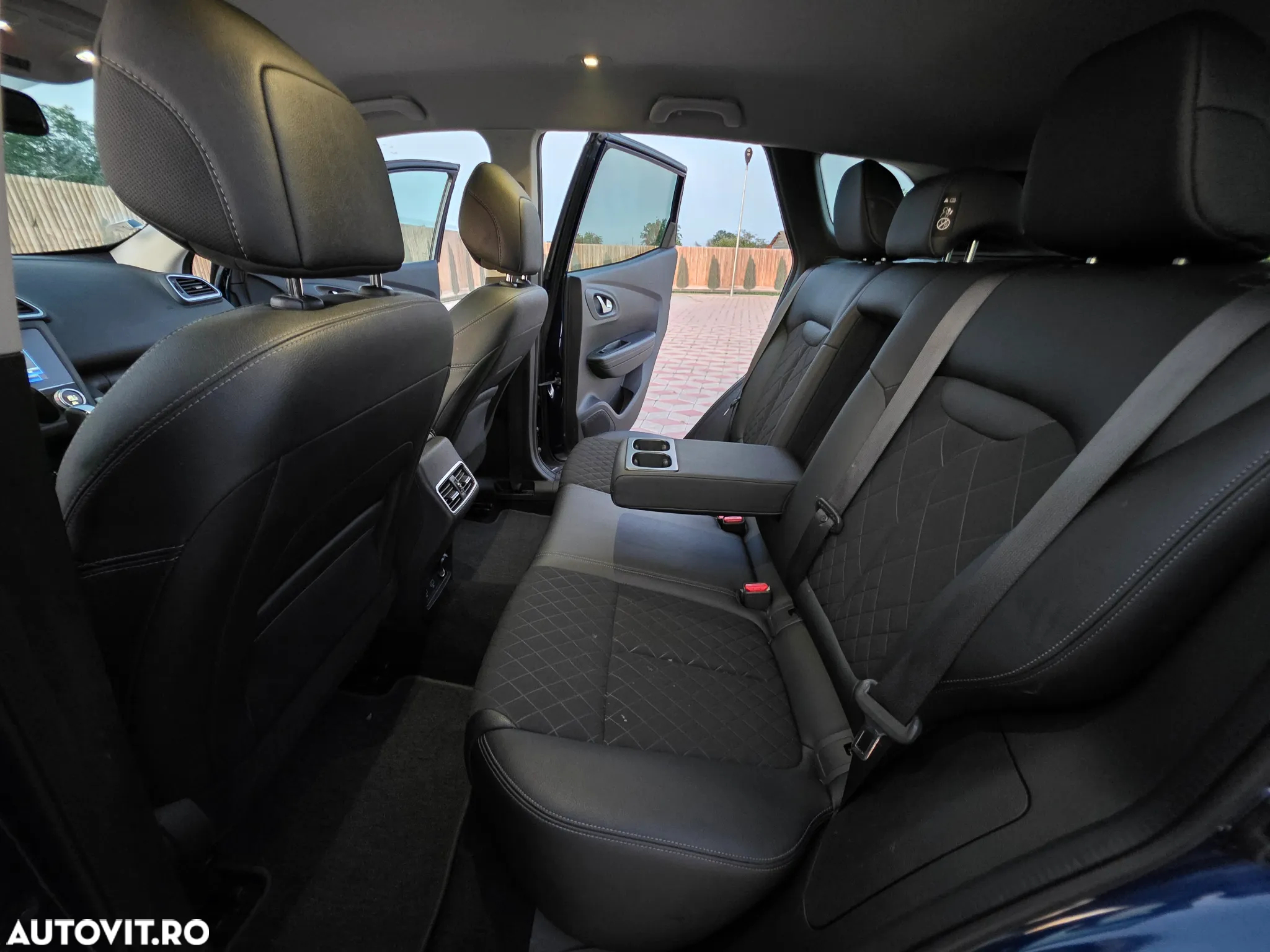 Renault Kadjar BLUE dCi 115 EDC INTENS - 17