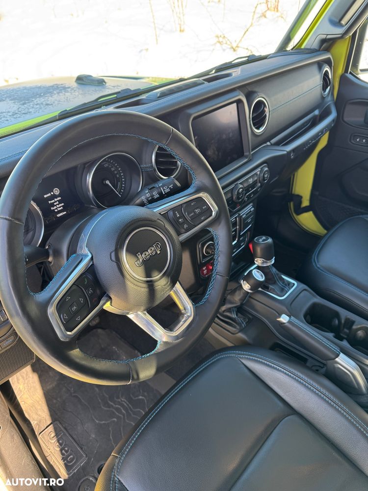 Jeep Wrangler - 5