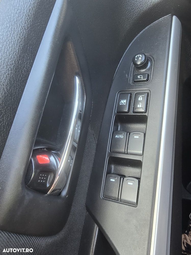 Suzuki S-Cross - 8