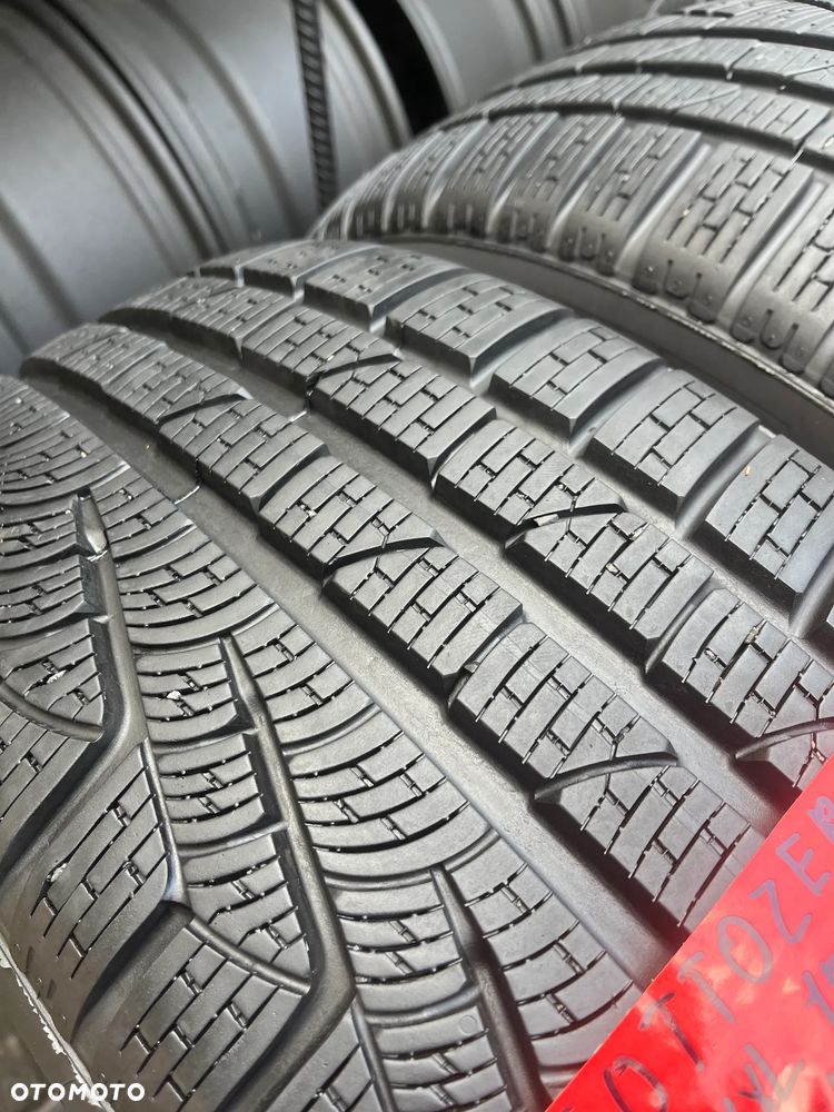 235 55 18 Pirelli Sottozero 104 H AO 4szt. opony zimowe - 2