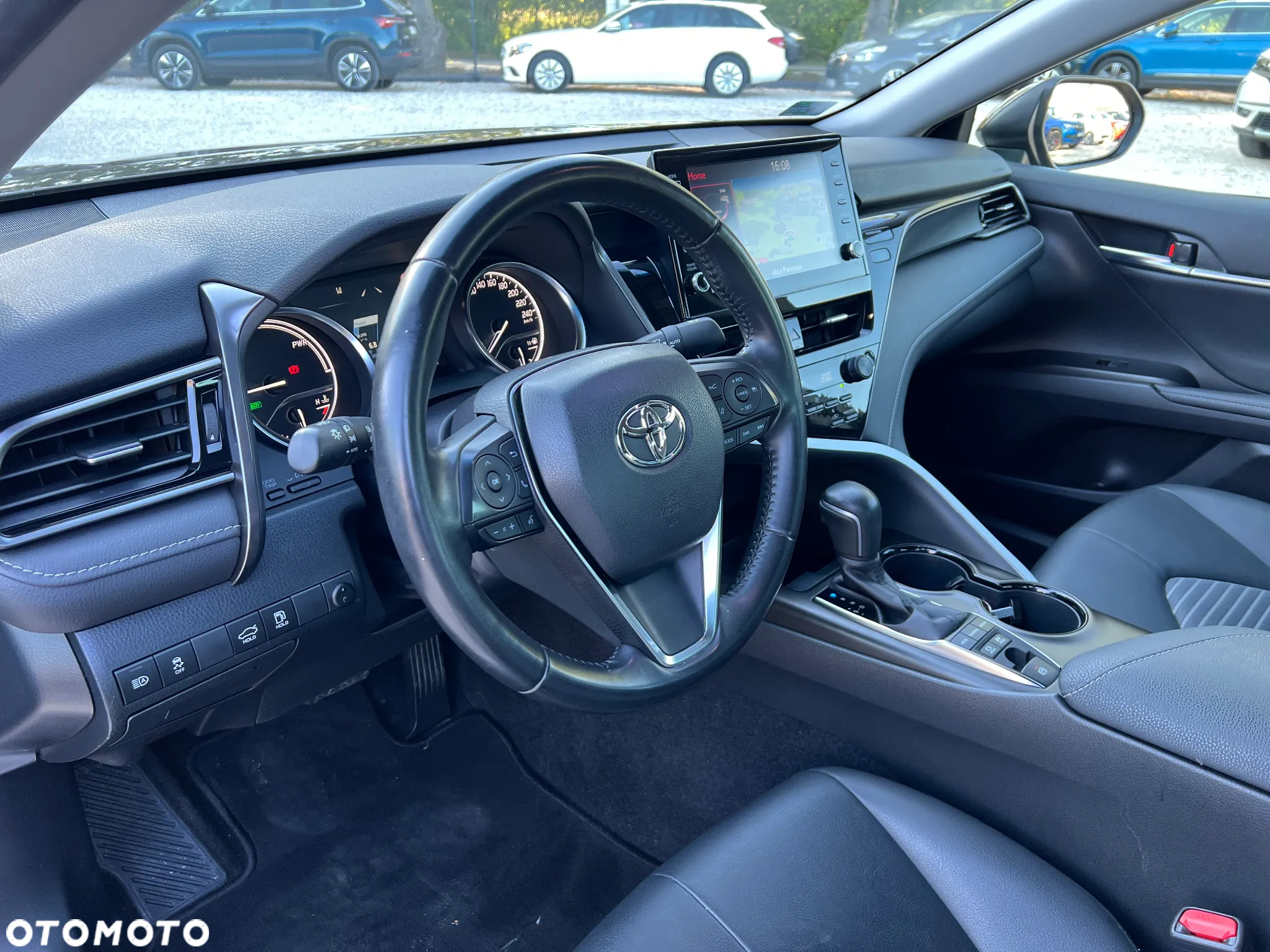 Toyota Camry - 9