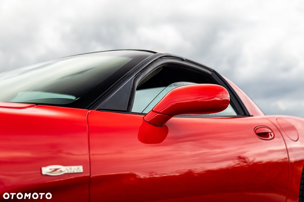 Chevrolet Corvette - 7