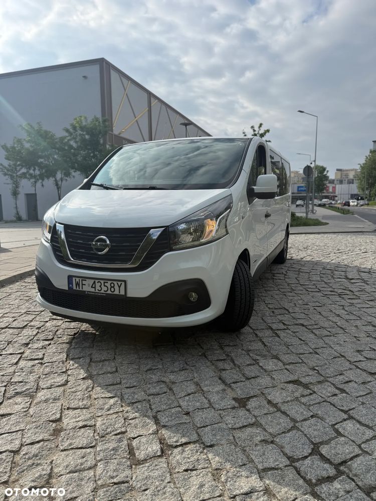 Nissan NV300 - 1