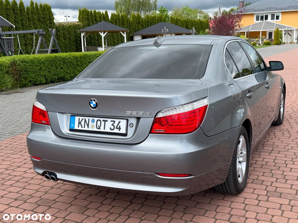 BMW Seria 5 525d Edition Lifestyle - 11
