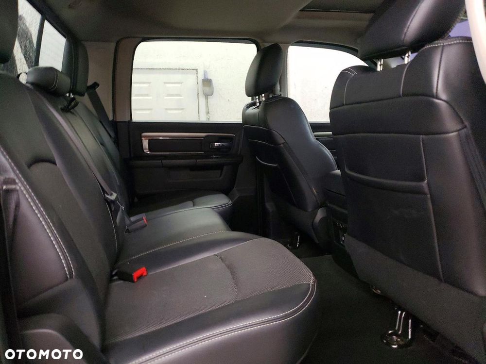 Dodge RAM 5.7 4x4 - 10