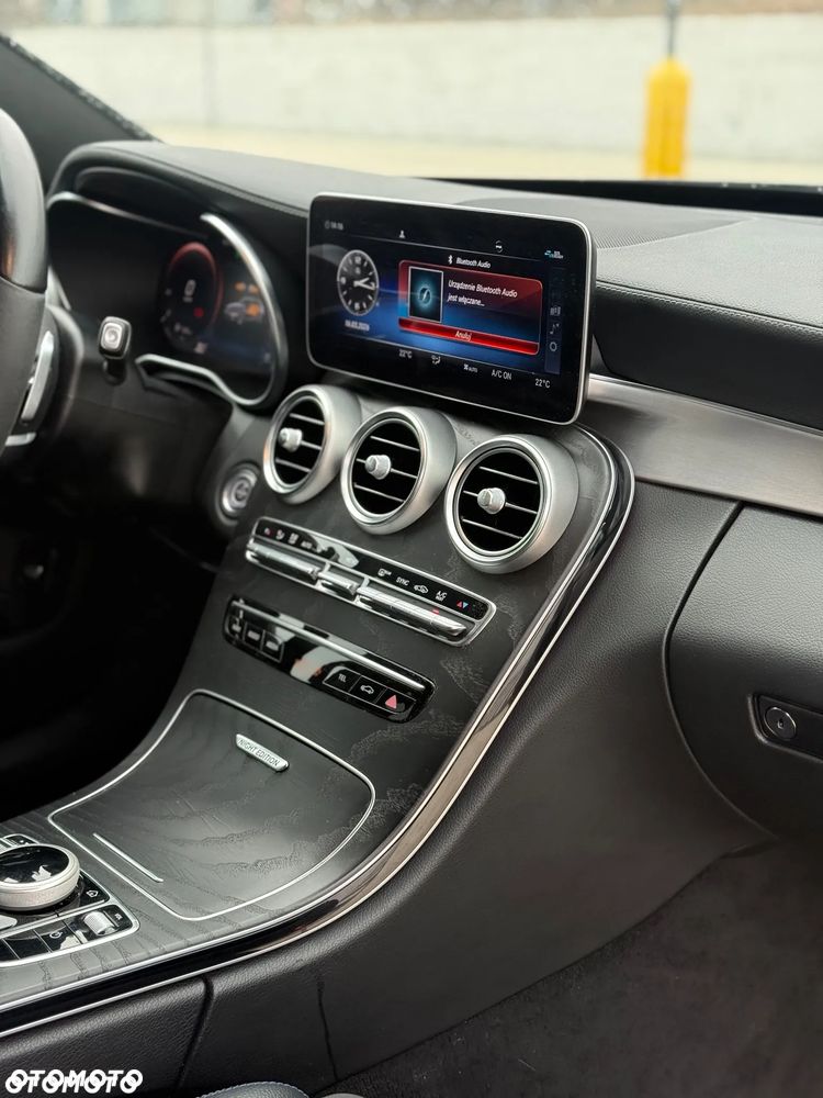 Mercedes-Benz Klasa C 220 d 4MATIC 9G-TRONIC - 14