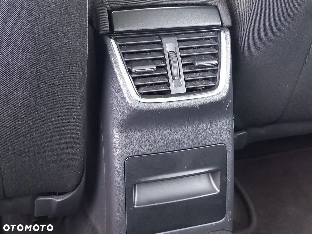 Skoda Octavia 1.5 TSI ACT Ambition DSG - 28