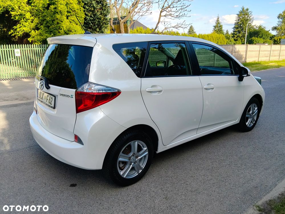 Toyota Verso S 1.33 VVT-i - 8