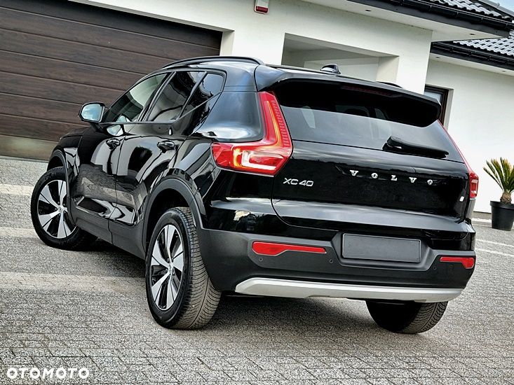 Volvo XC 40 D3 SCR Momentum Core - 24