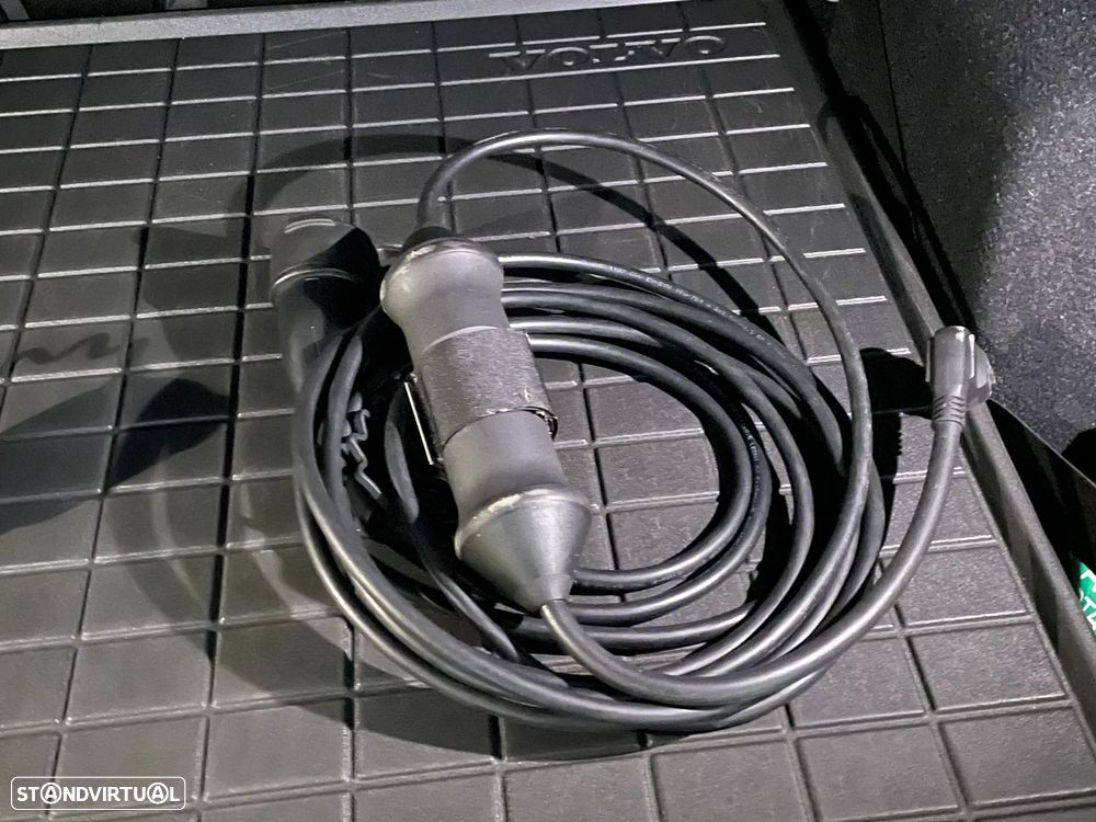 Volvo XC 40 1.5 T5 PHEV Momentum Plus - 24