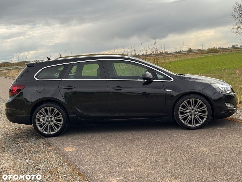 Opel Astra 2.0 CDTI DPF ecoFLEX SportsTourer Start/Stop Innovation - 17