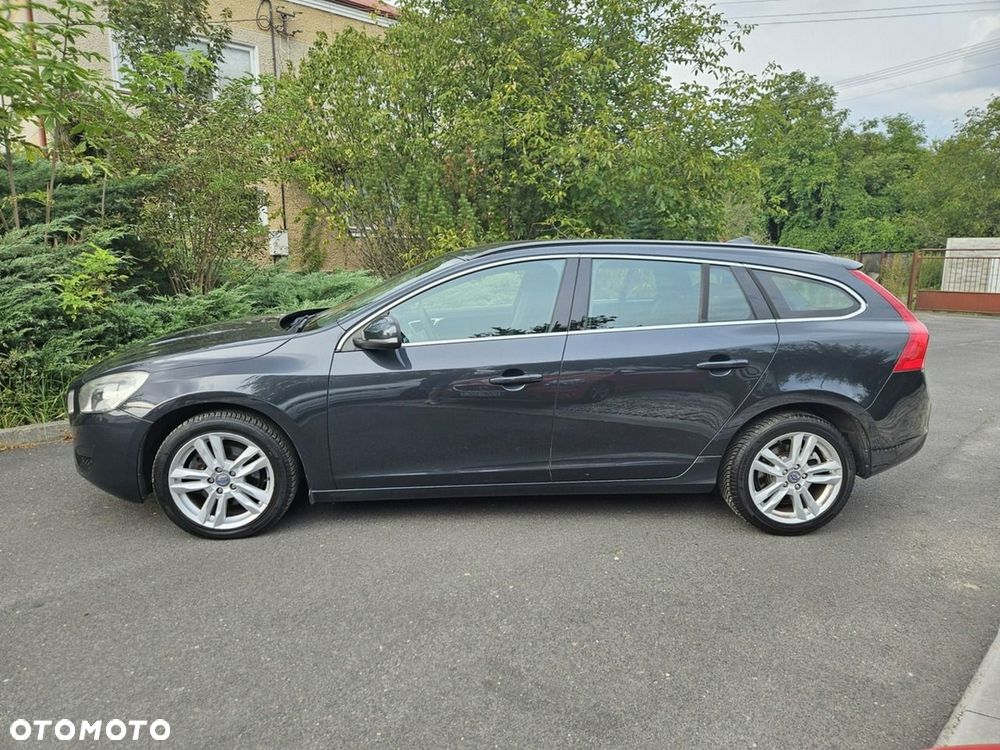 Volvo V60 D4 Geartronic Momentum - 2