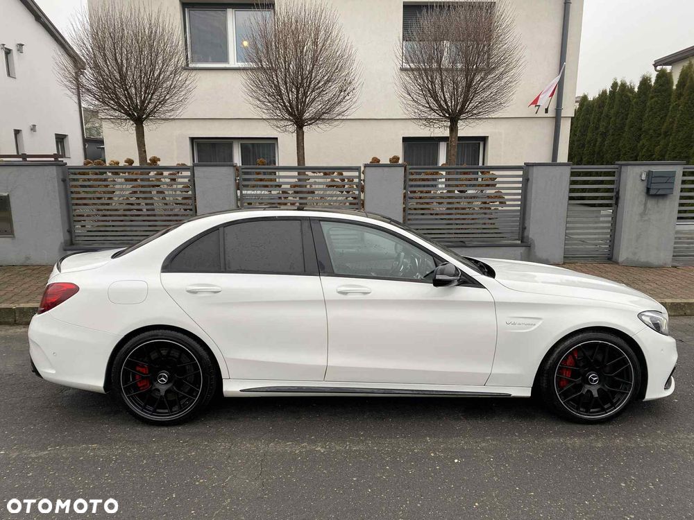 Mercedes-Benz Klasa C AMG 63 S AMG Speedshift 7G-MCT - 31