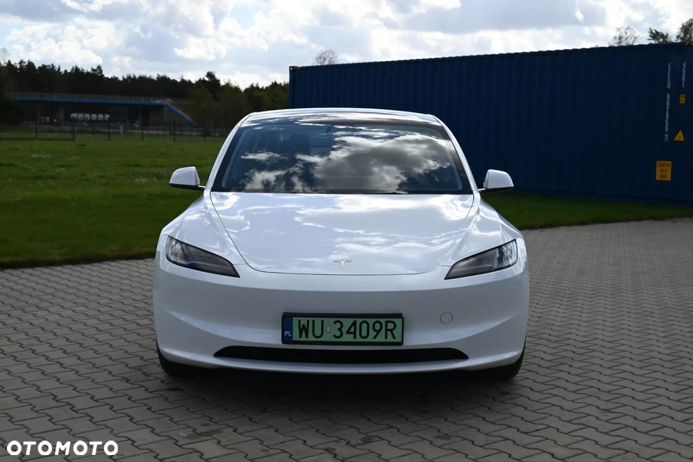 Tesla Model 3 - 2