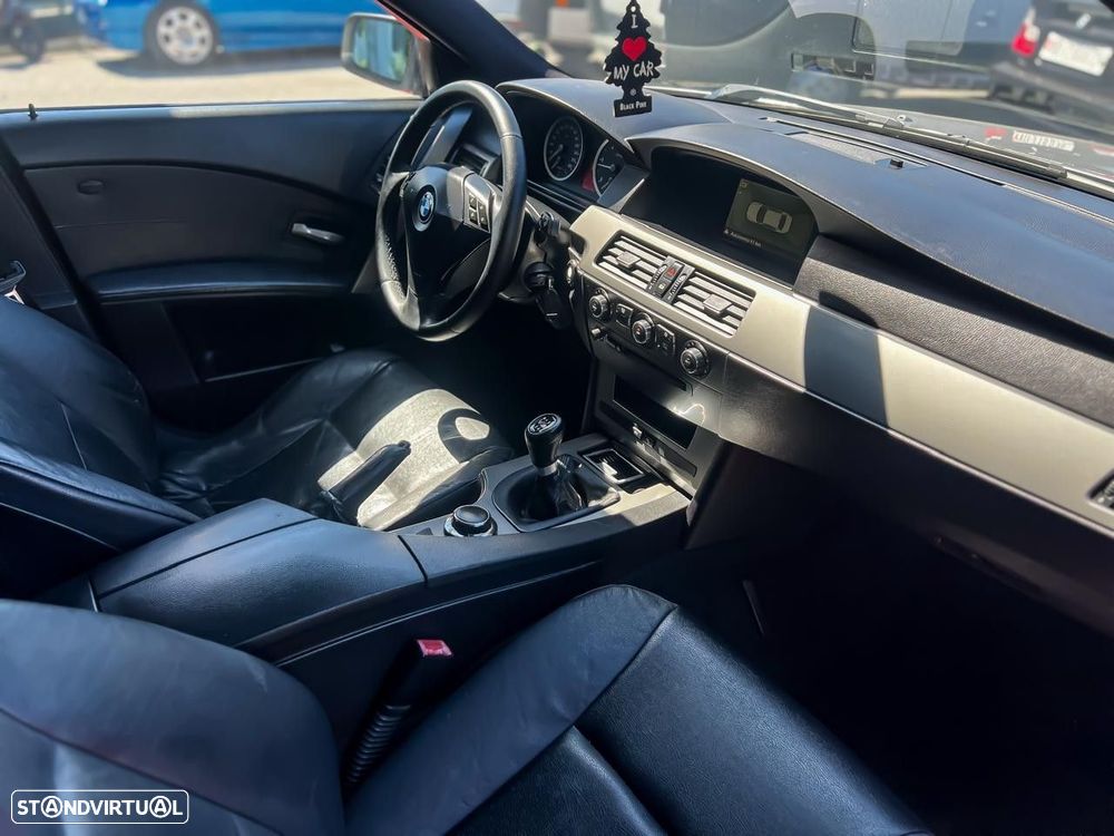 BMW 520 d Touring - 14