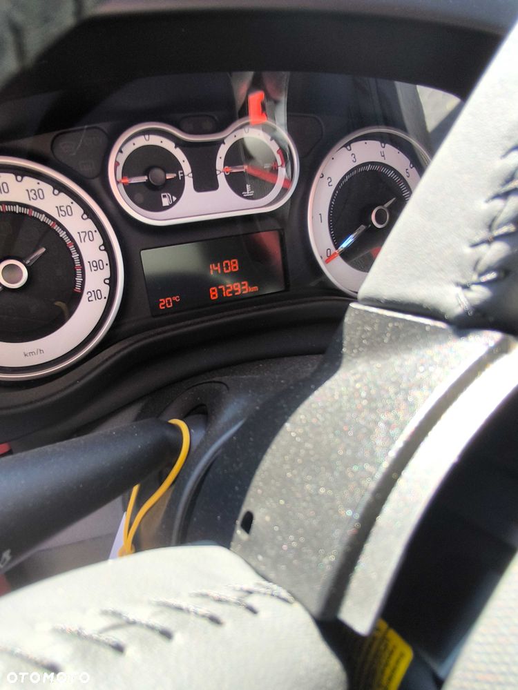 Fiat 500L - 8