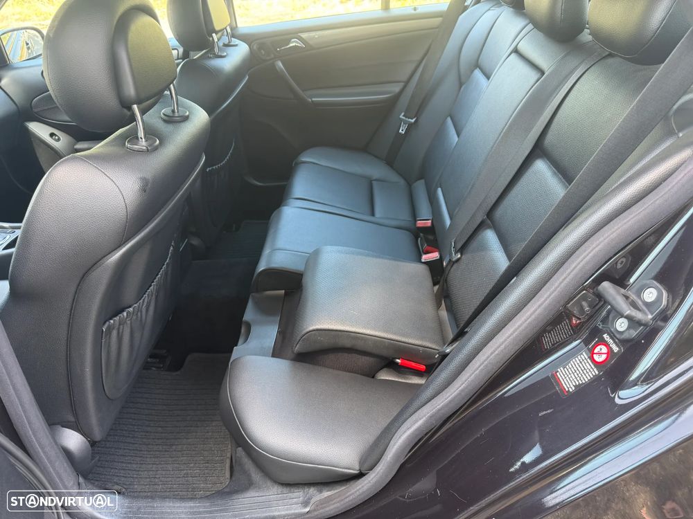 Mercedes-Benz C 220 - 11