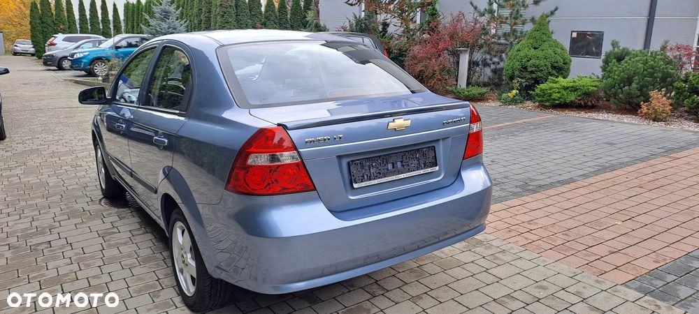Chevrolet Aveo - 6
