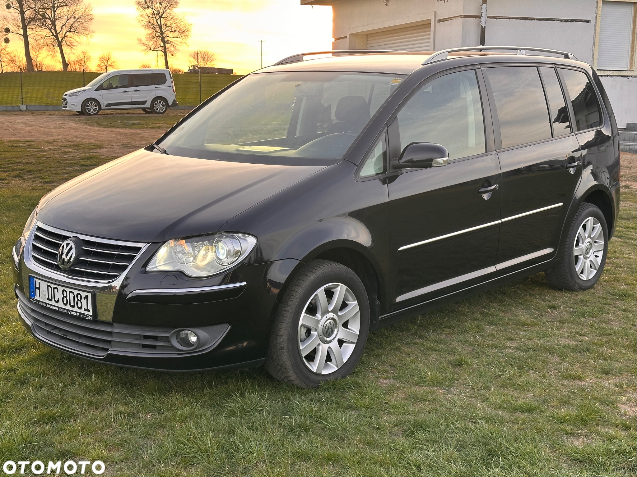 Volkswagen Touran 1.4 TSI Highline Perfectline DSG - 9