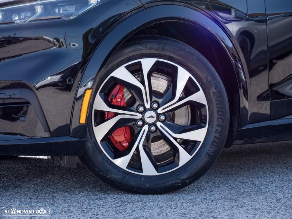 Ford Mustang Mach-E Standard AWD - 4