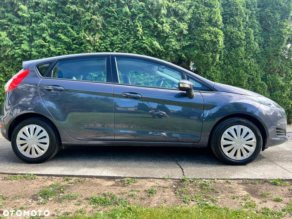 Ford Fiesta - 2