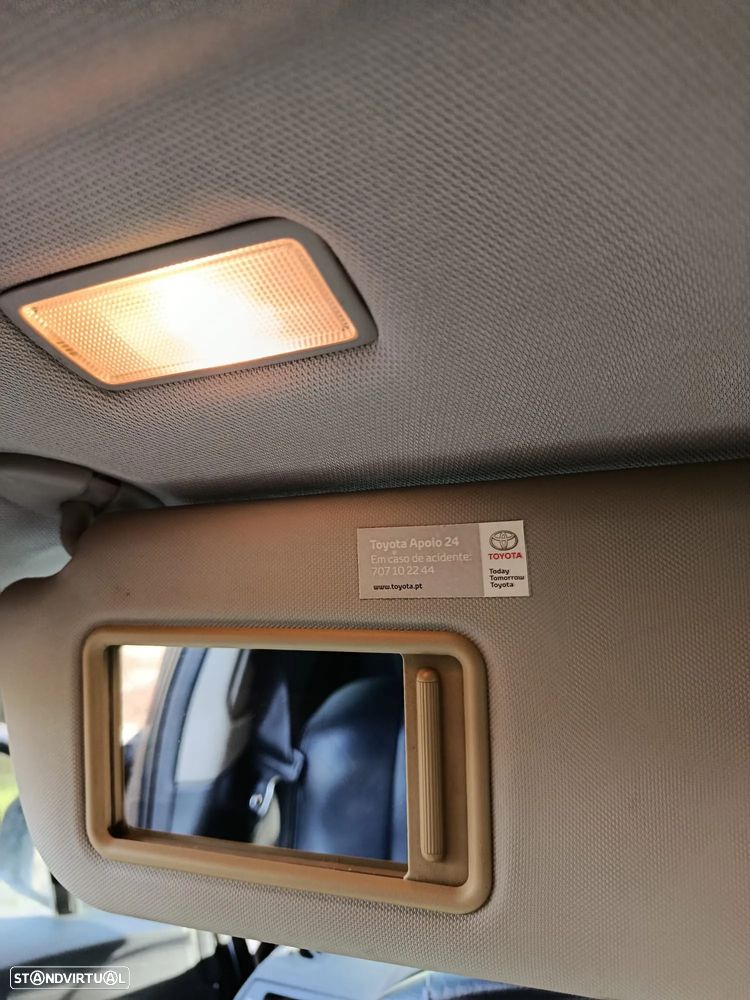 Toyota Avensis SW 2.0 D-4D Exclusive +Pele+GPS - 15