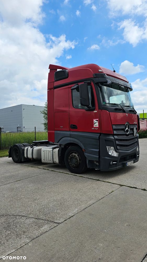Mercedes-Benz Actros - 11