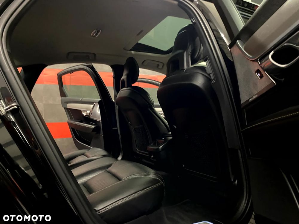 Volvo S90 D5 AWD Momentum - 31