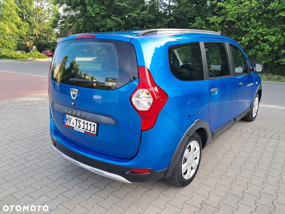 Dacia Lodgy TCe 115 Stepway - 17