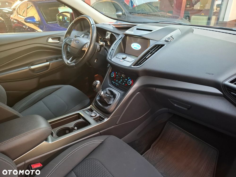 Ford Kuga - 34