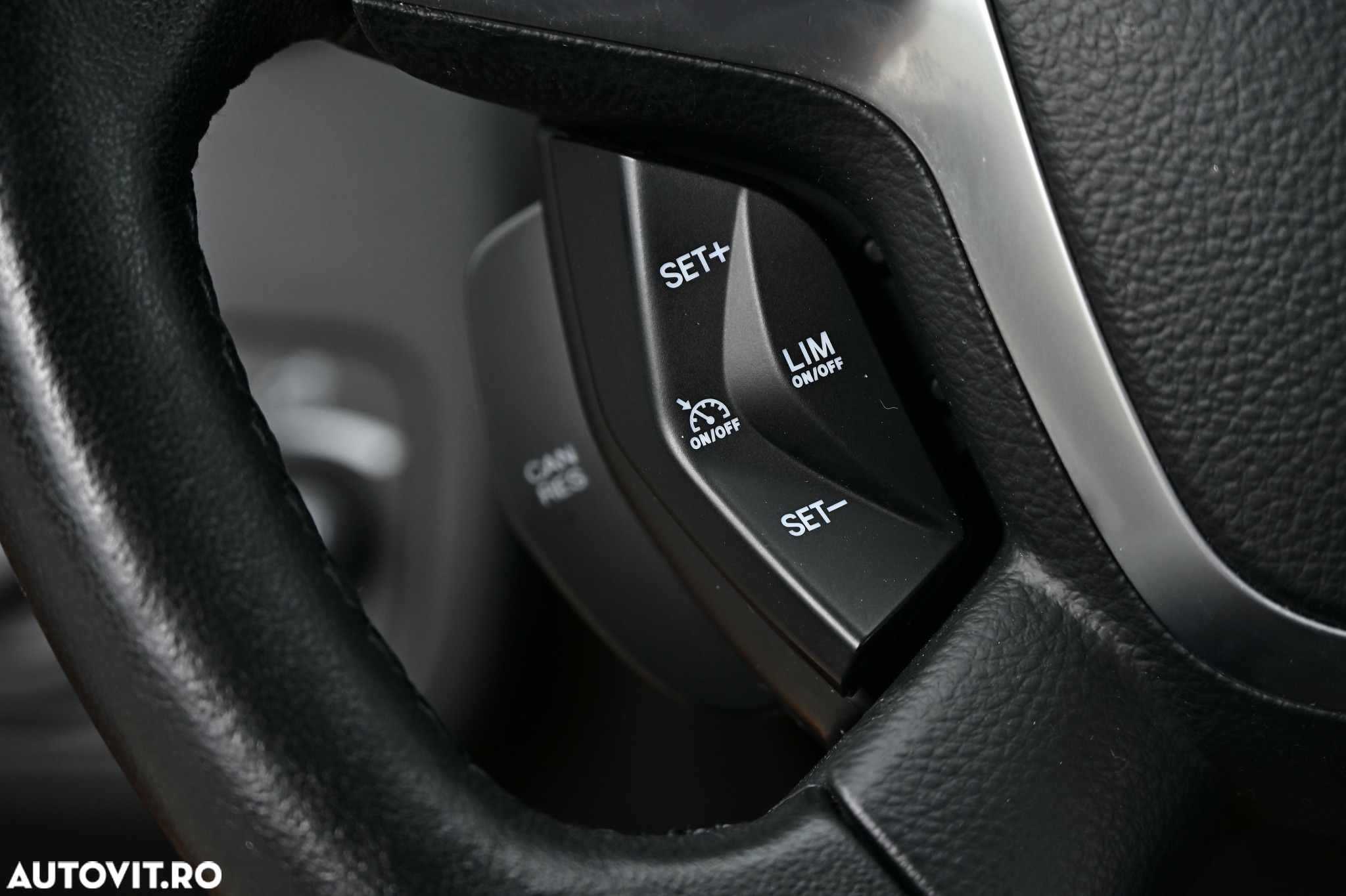Ford Kuga 2.0 TDCi 4x4 SYNC - 24