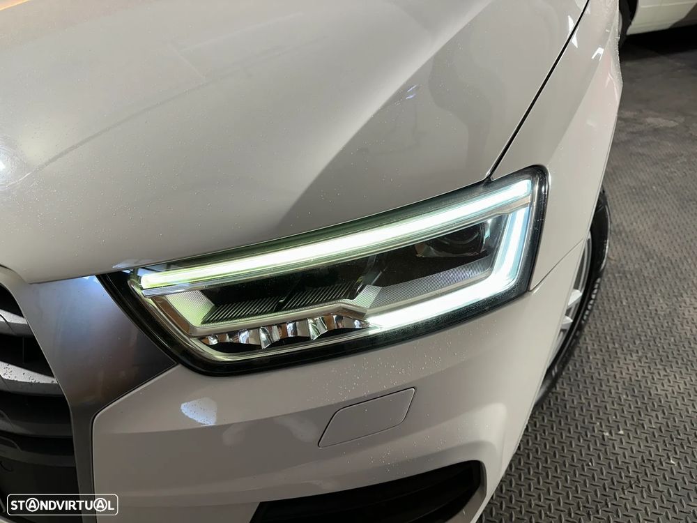 Audi Q3 2.0 TDI S-line - 25