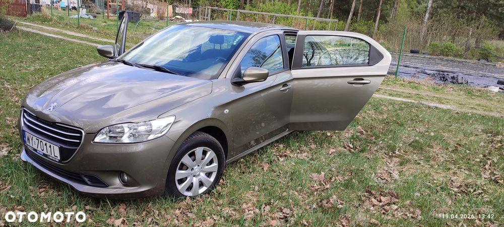 Peugeot 301 1.2 Pure Tech Access - 5