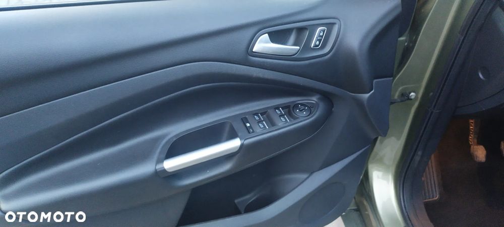 Ford Kuga 2.0 TDCi 4x4 ST-Line - 14