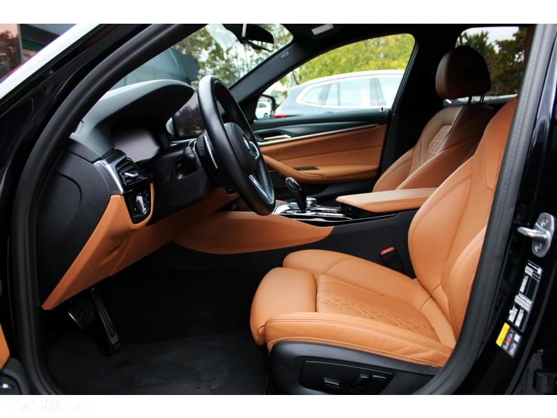 BMW Seria 5 530e xDrive sport - 8