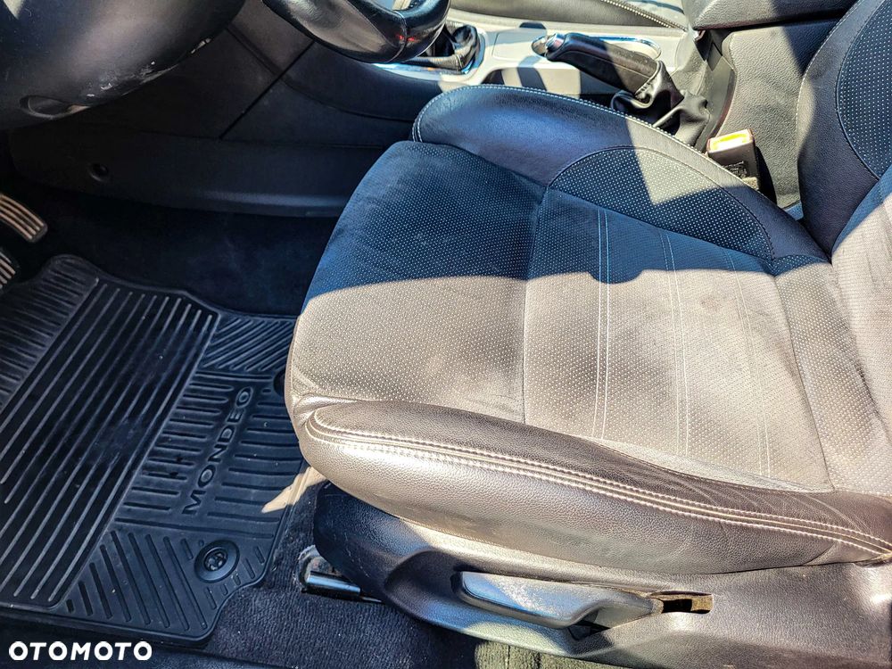 Ford Mondeo 1.8 TDCi Titanium - 36