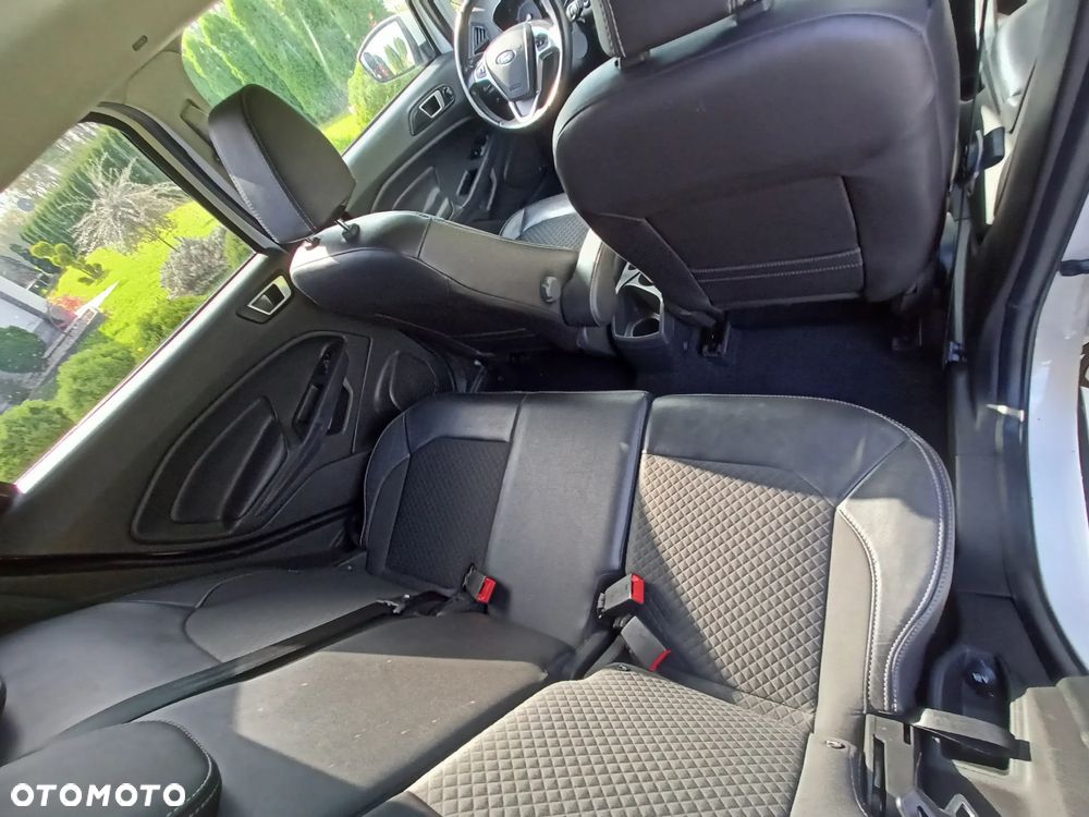 Ford EcoSport - 7