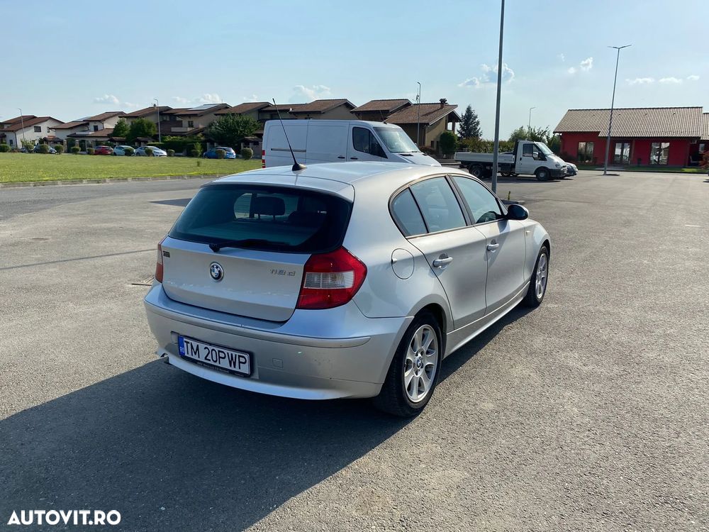 BMW Seria 1 118d - 4