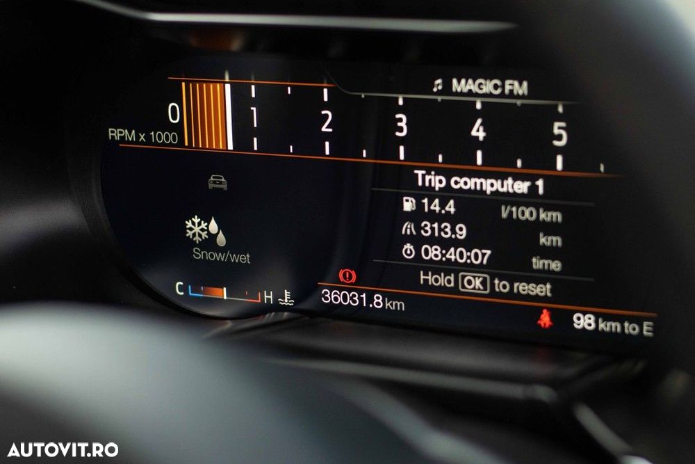 Ford Mustang 5.0 V8 GT - 33