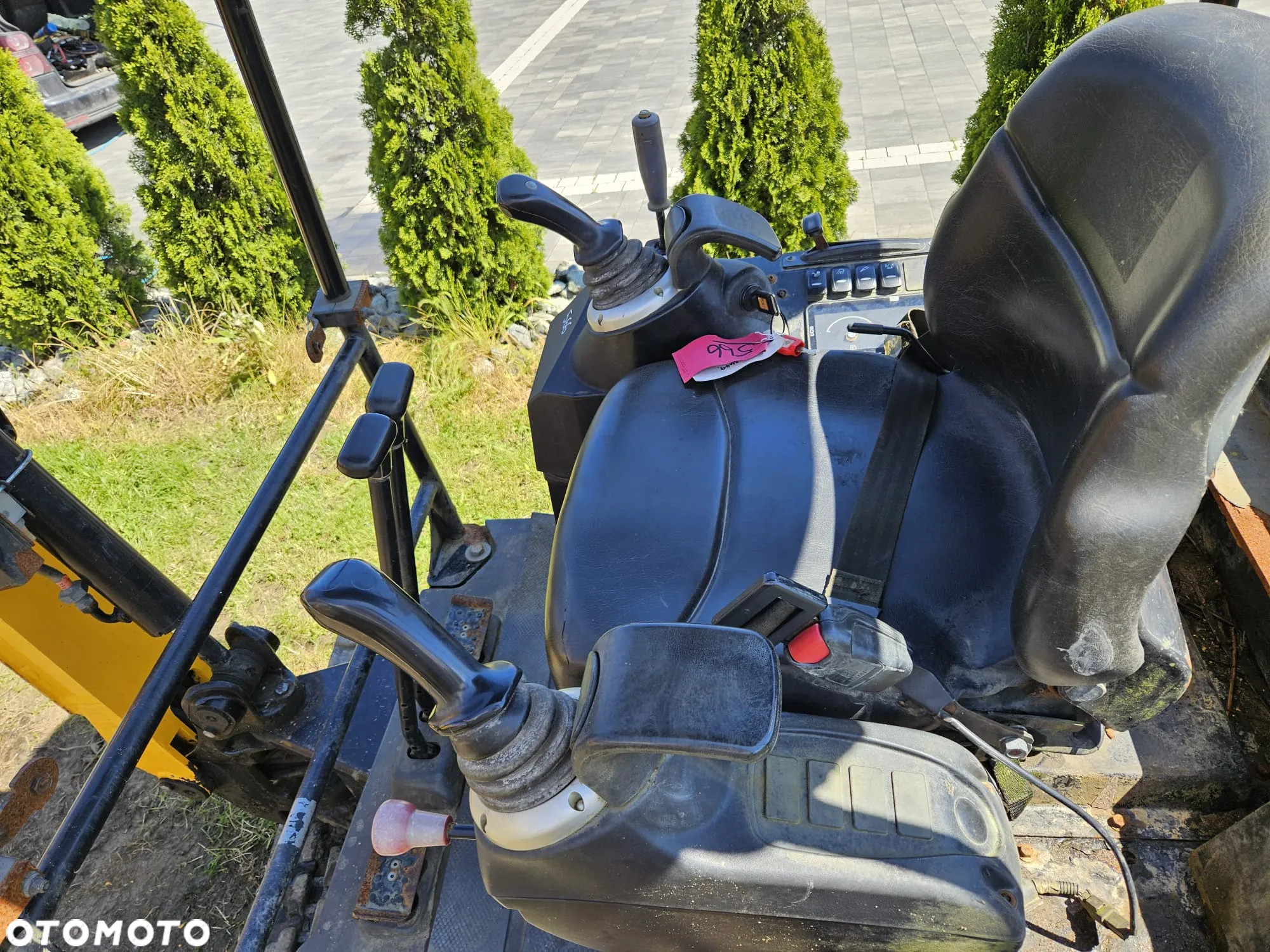 JCB 16 C-1 T3 - 12