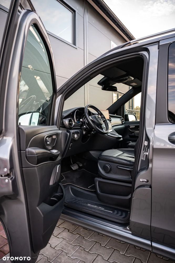 Mercedes-Benz Klasa V 300 d lang 9G-TRONIC Avantgarde - 17