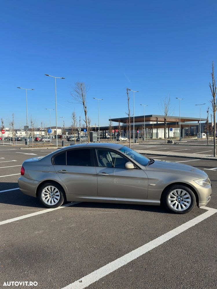 BMW Seria 3 318d DPF - 4