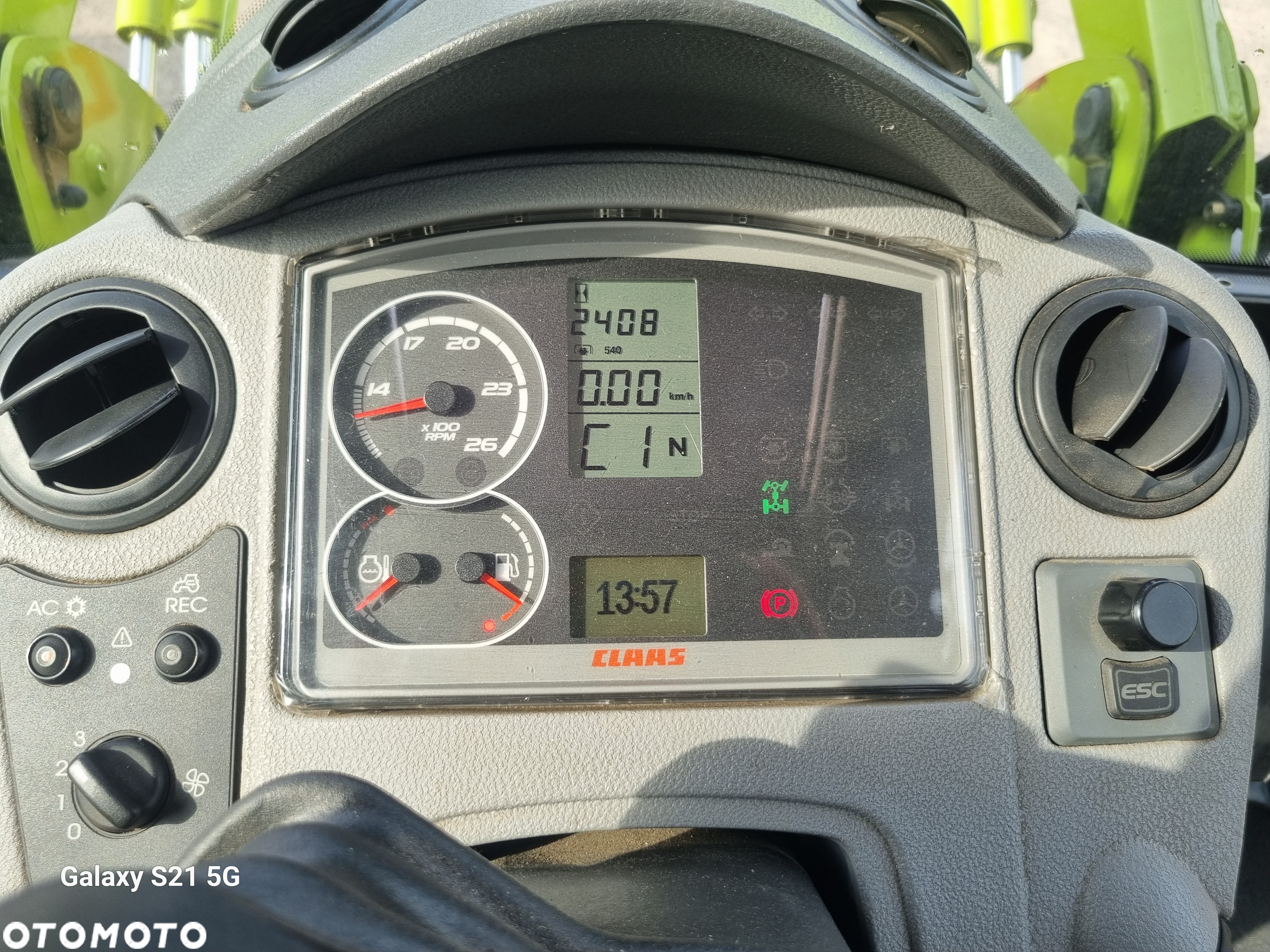 Claas Arion - 12