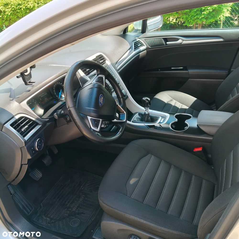 Ford Mondeo - 10